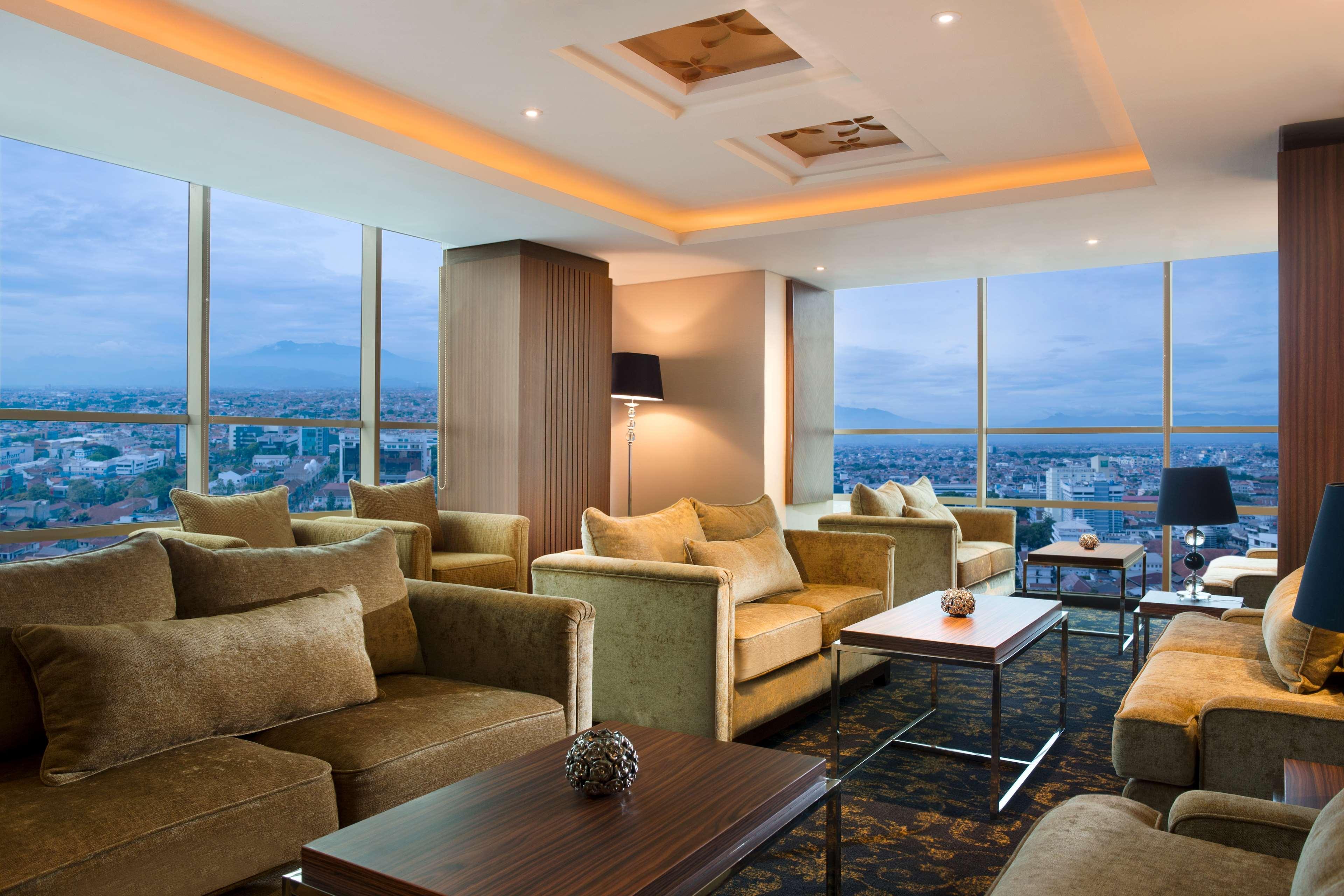 Western Premier La Grande 4*