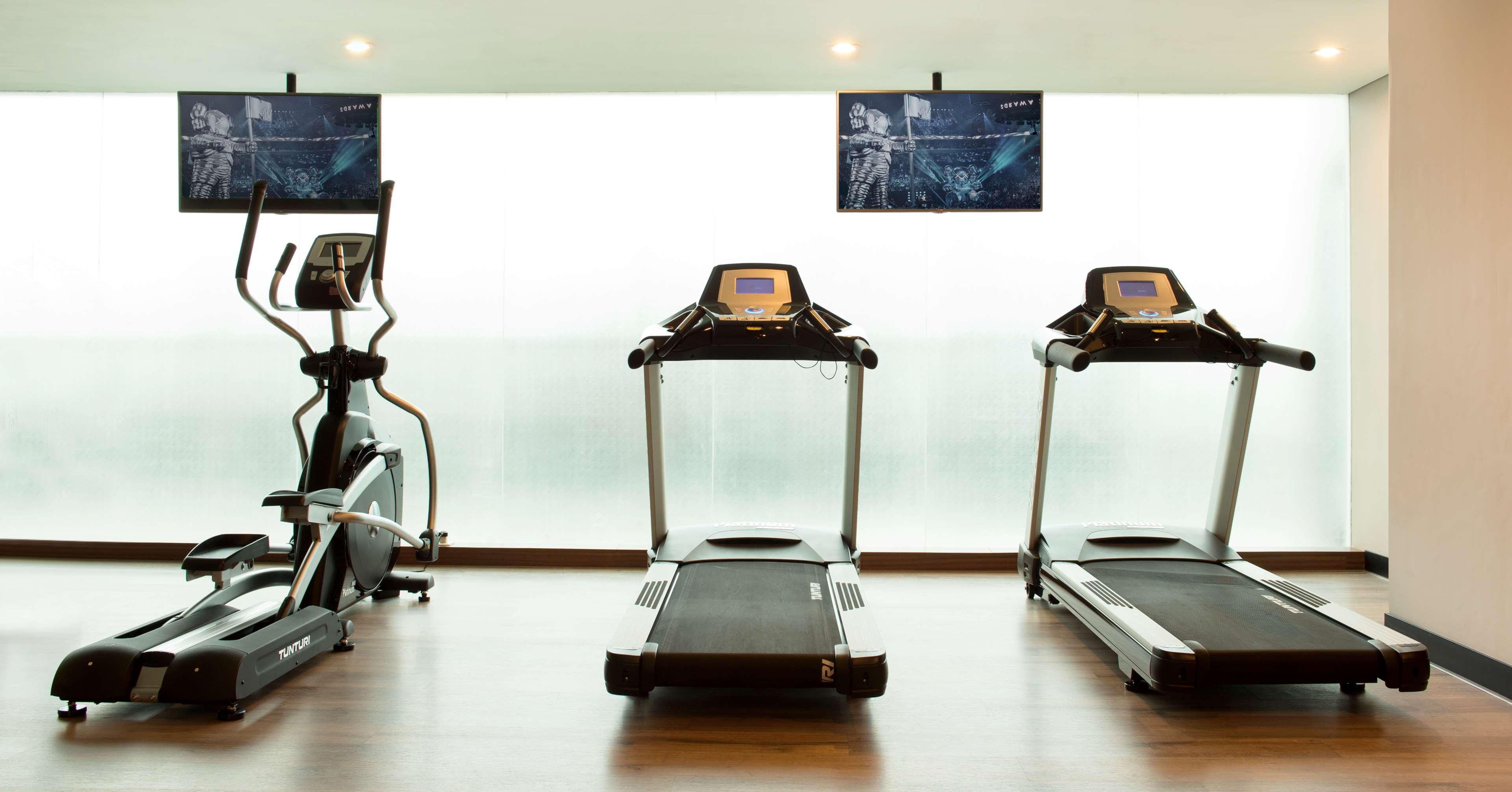 Hotel Western Premier La Grande 4*
