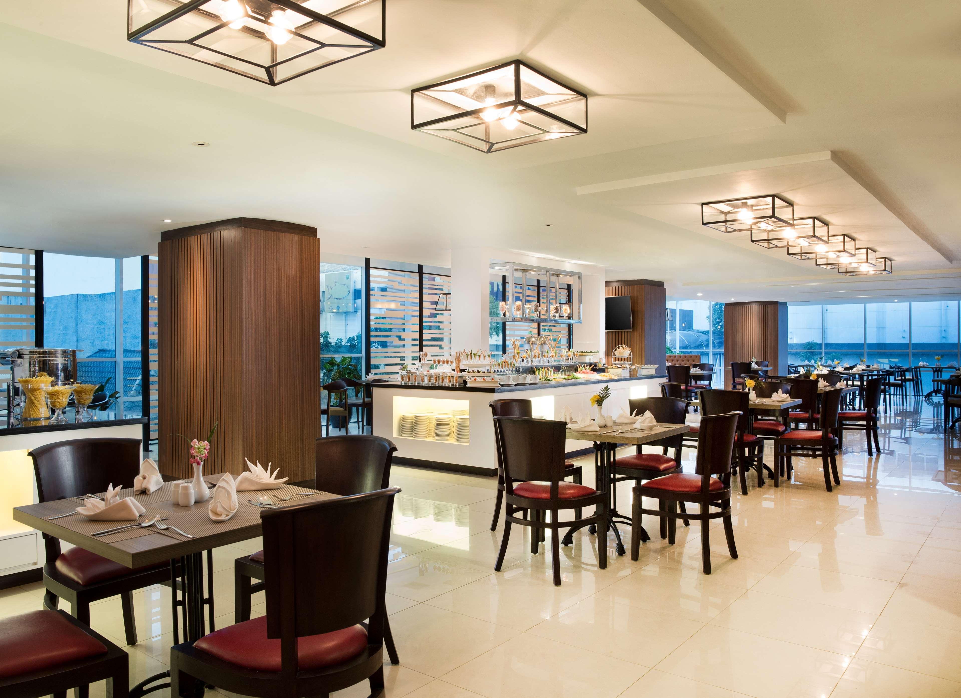 Western Premier La Grande 4*