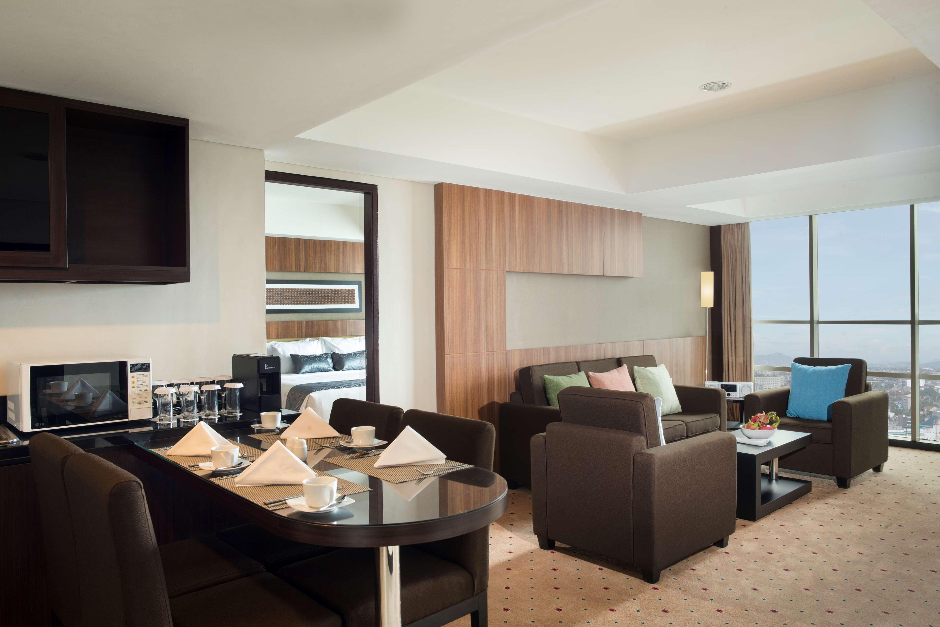 Western Premier La Grande Bandung
